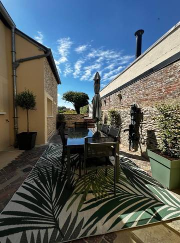 Gîte pour 6 personnes, avec jardin et terrasse à Balleroy