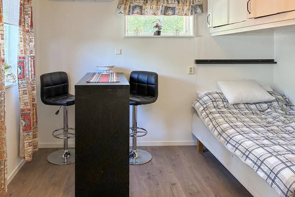 Beautiful home in Vallvik with sauna in Söderhamn, Hälsingland