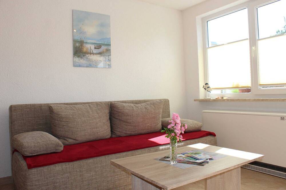 Entire apartment, Holiday bungalow water lily in Wolgast, Vorpommern Greifswald