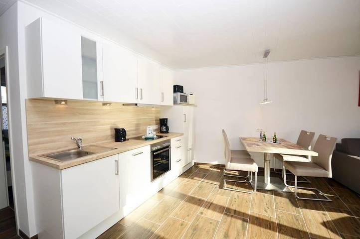 Ferienwohnung für 4 Personen, mit Garten und Balkon in Norddeich Mole - 3