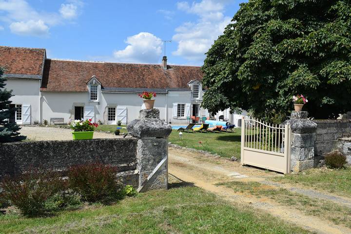 Location de vacances pour 4 personnes, avec piscine et jardin dans Sologne - 3
