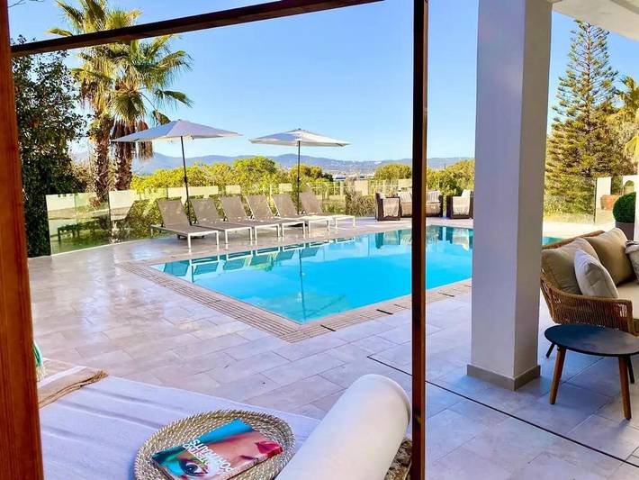 Chalet para 10 personas, con vistas además de terraza y piscina, Se admiten mascotas - 1
