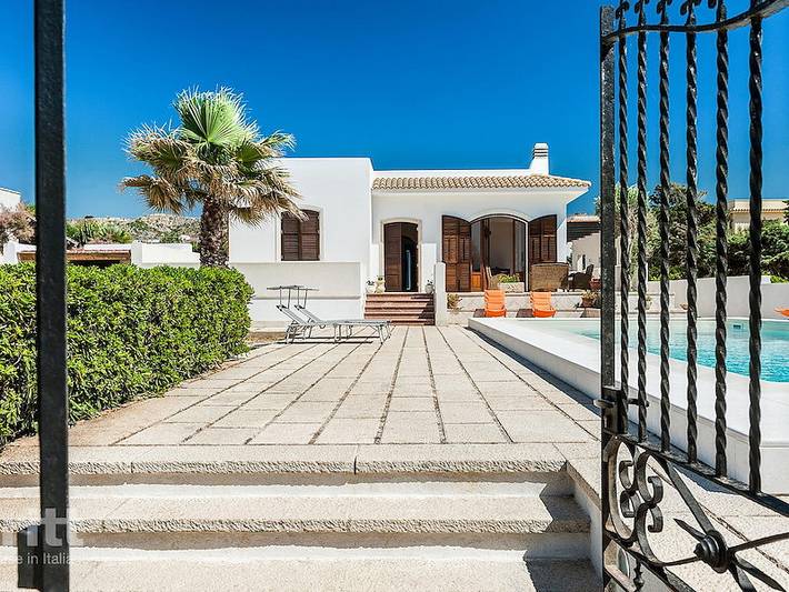 Casa de vacaciones para 6 personas, con terraza además de piscina y balcón/terraza - 1