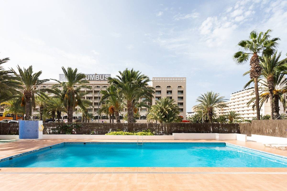 Appartement entier, Appartement de vacances pour 3 personnes avec piscine in Playa de las Américas, Arona