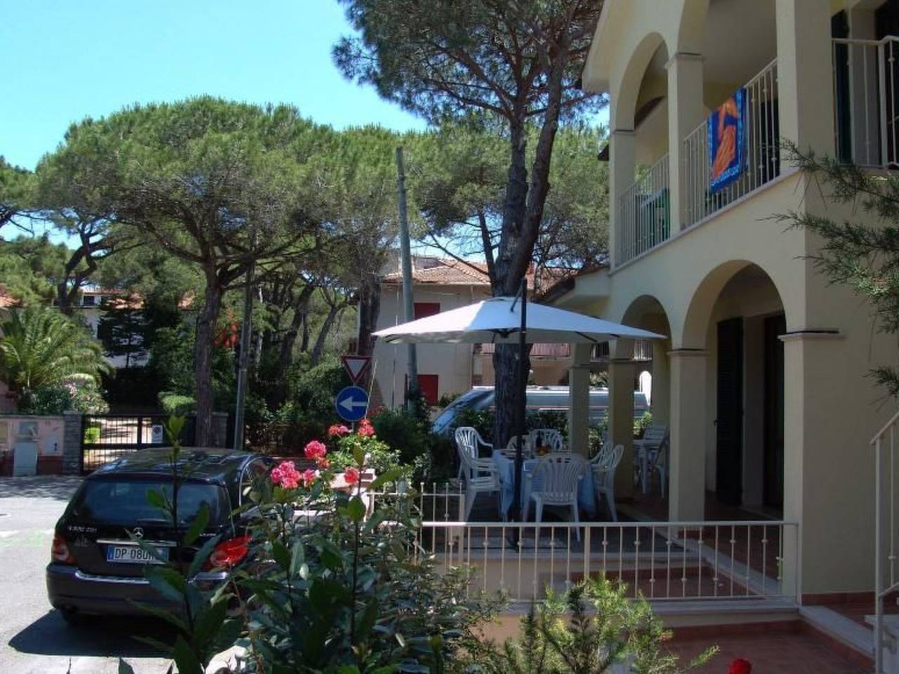 Ganze Wohnung, Blaue Wohnung mit Terrasse in Marina di Castagneto Carducci, Etruskische Küste