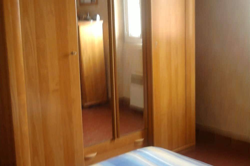 Appartement entier, Appartement 3 pièces avec superbe vue mer et citadelle - centre-ville de Bastia in Bastia, Cap Corse