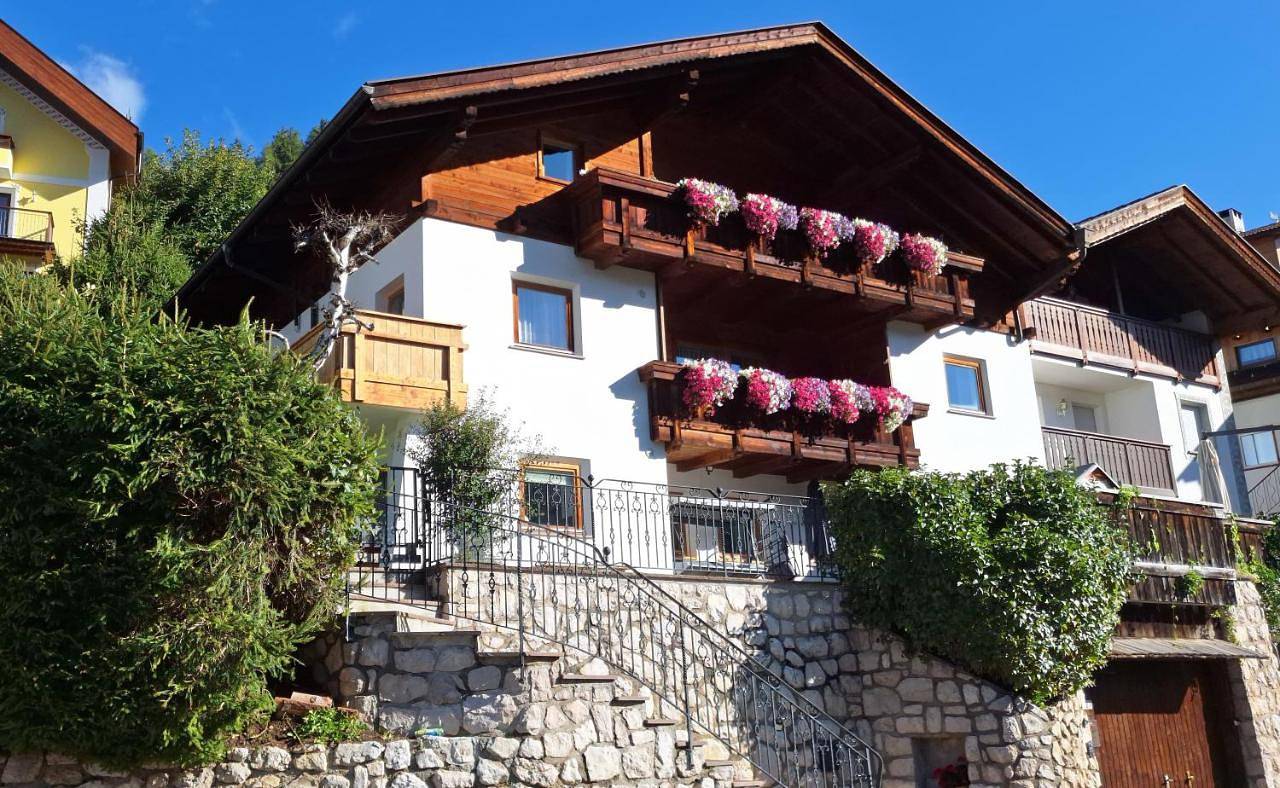 Entire apartment, Apartments Insam in Santa Cristina Gherdëina, Dolomiti Superski