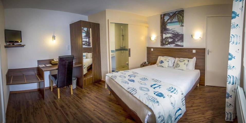 Hôtel pour 3 personnes, avec Terrasse et Jardin à Saint-André-de-la-Marche