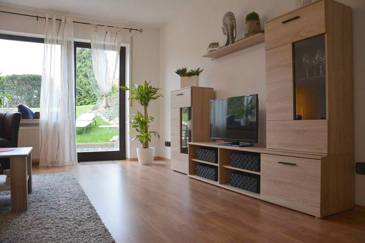 Ferienwohnung für 3 Personen, mit Ausblick und Garten in Mastershausen - 4