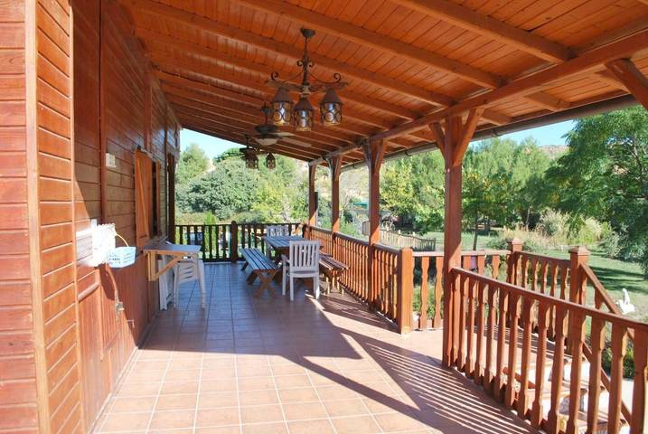 Casa rural para 6 personas, con piscina y vistas además de vistas al lago y jardín en Provincia de Teruel - 3