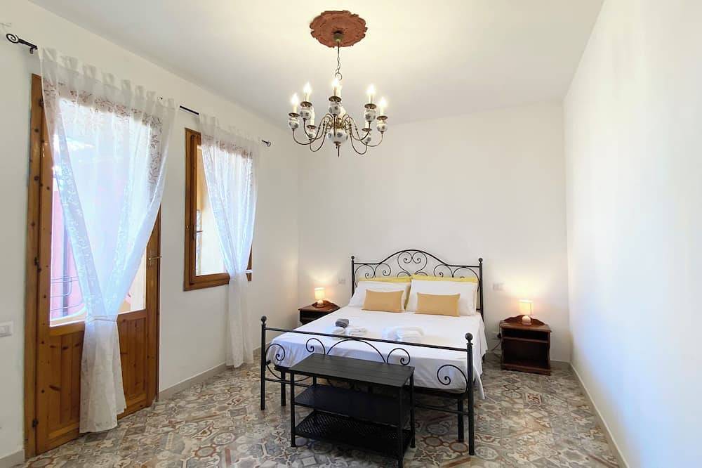 Detached villa with 6 beds in Maddalena Spiaggia, Capoterra