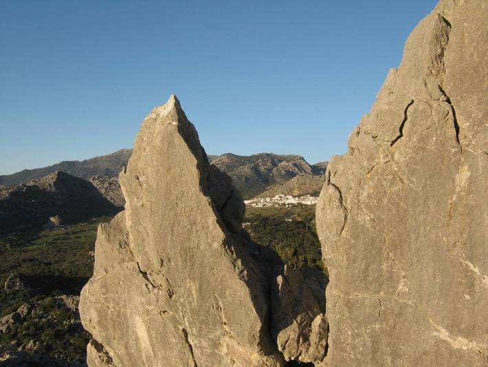 Casa rural para 5 personas en Benaocaz - 3