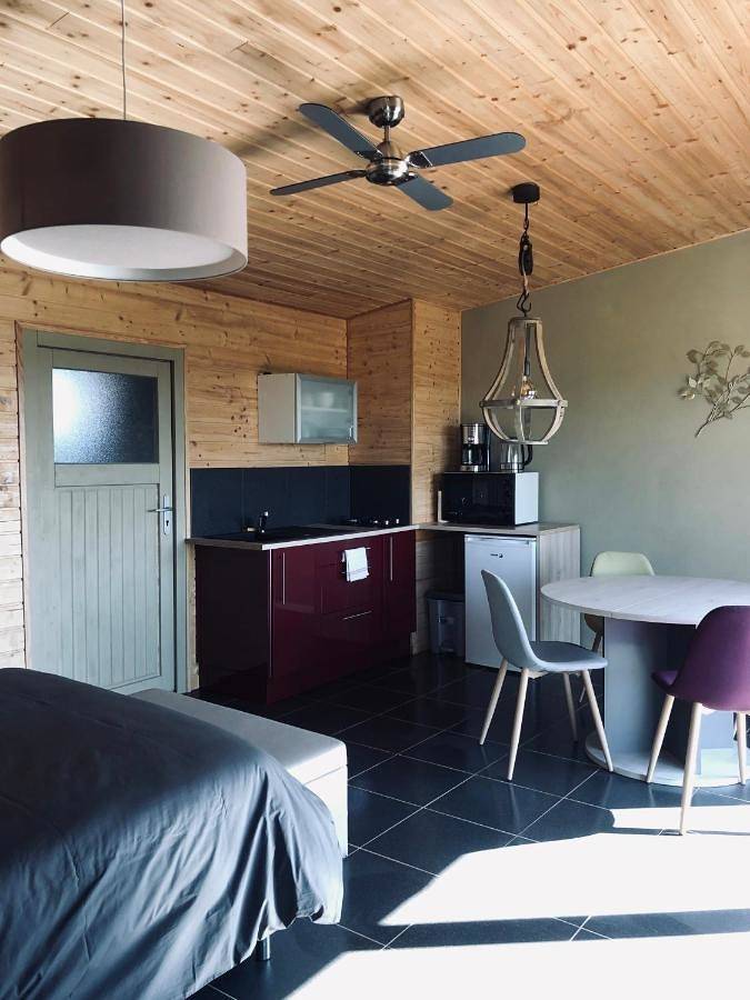 Gîte pour 2 personnes, avec Jacuzzi et Terrasse ainsi que Jardin et Sauna en Moselle - 4