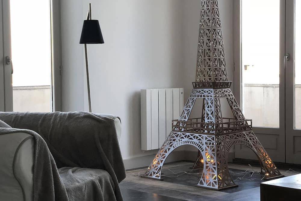 Apartamento entero, Hermoso apartamento de aire, vista panorámica de París, 130 m2, entre París y Versalles in Ville-d'Avray, Altos del Sena
