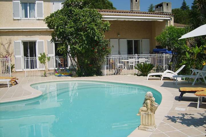 Villa pour 8 personnes, avec jardin à Villeneuve-Loubet