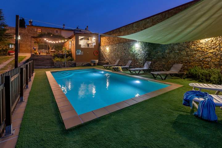 Casa rural para 9 personas, con jardín en Fonteta