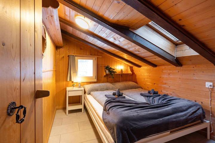 Gîte pour 5 personnes, avec jacuzzi et jardin dans Axalp - 3