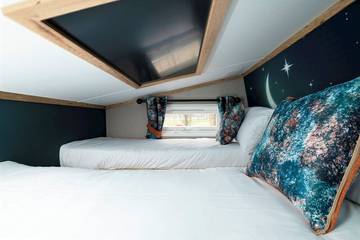 Glamping for 4 People in Northampton, Northamptonshire, Photo 4