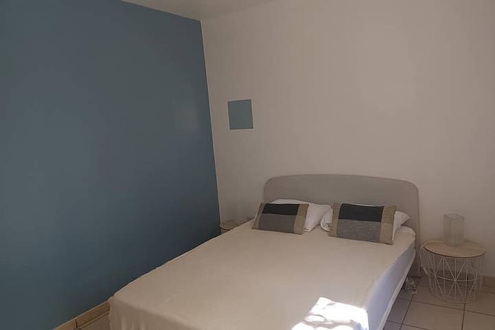 Location de vacances pour 8 personnes, avec jardin à Régusse - 3