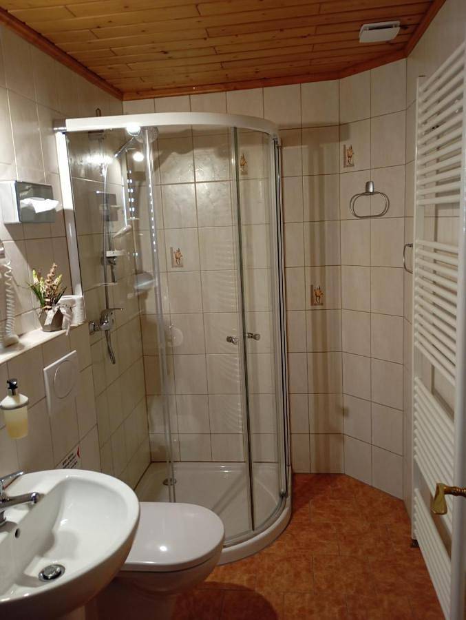 Ferienwohnung für 3 Personen, mit Terrasse in Schleiz