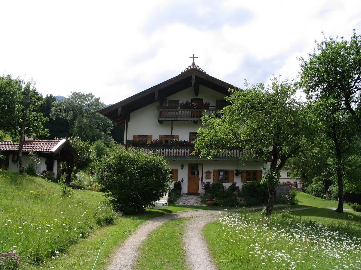 Ganze Ferienwohnung, Ferienwohnung Rappl - Ferienwohnung- 2 Personen, 80qm, 1 Schlafzimmer, Balkon,  Wlan in Schleching, Bayerische Alpen