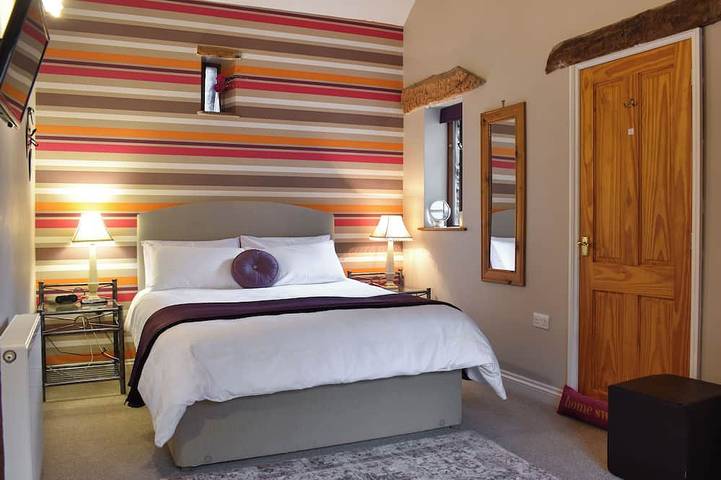 Log cabin for 3 people in Pooley Bridge