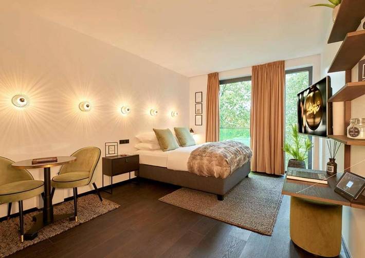 Hotel voor 2 personen, with Terras and Zwembad as well as Sauna in Bremen