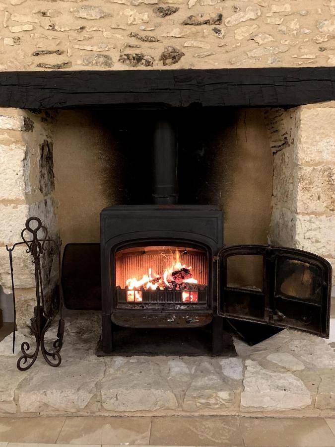 Location de vacances pour 8 personnes, avec piscine ainsi que vue et terrasse, animaux acceptés à Saint-Marcel-du-Périgord - 2