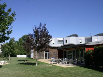 Gîte pour 8 personnes, avec jardin à Échirolles