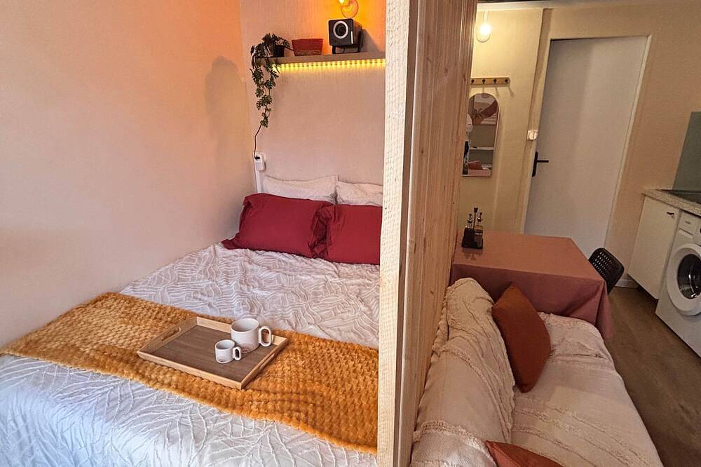 Ganze Wohnung, Cosy cocoon + cinema + air conditioning + hiking - Solea in Belgentier, Mittelmeerküste (Frankreich)