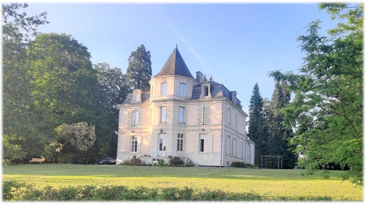 Five-Bedroom House in Massignac, Charente