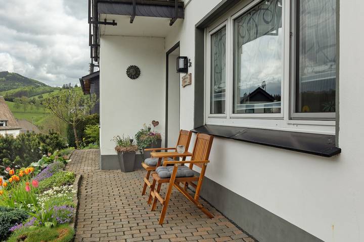 Appartement entier, Appartement "Christel" avec terrasse privée et Wi-Fi in Westfeld, Schmallenberg