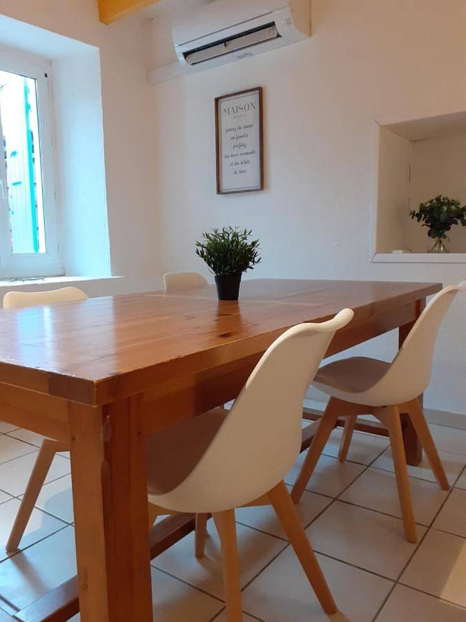 Appartement entier, Maison De Village in Saint-Barthélemy-de-Vals, Région de Valence