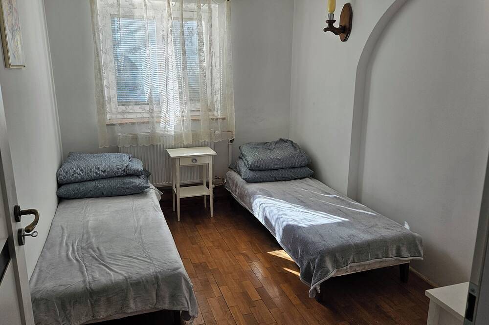 Tranquil 4-bedroom house with Wifi in charming Bydgoszcz in Bromberg, Kujawien-Pommern