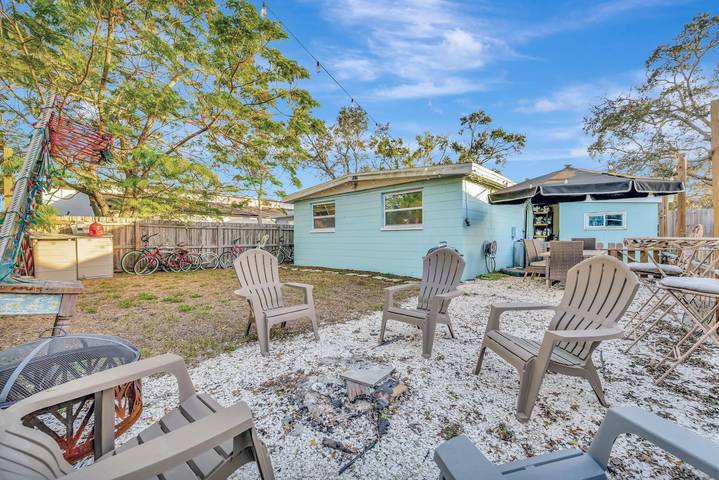 Vacation rental for 6 people, with balcony, kid friendly in Gulfport (FL)