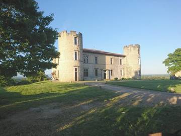 Gîte pour 11 personnes, avec vue et jardin, adapté aux familles à Saint-Martin-de-Hinx