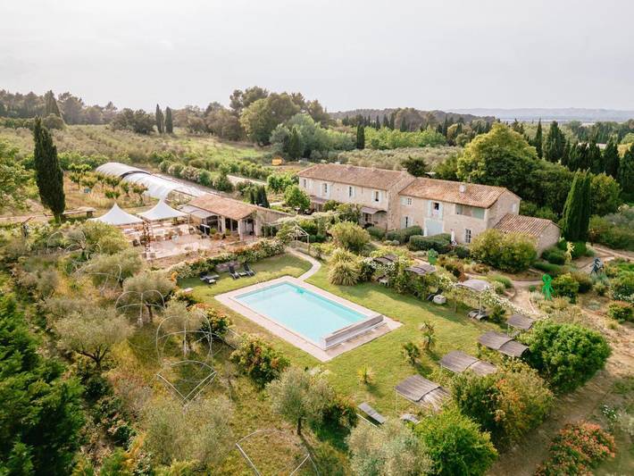 Chambre d’hôte pour 2 personnes, avec piscine ainsi que vue et jardin