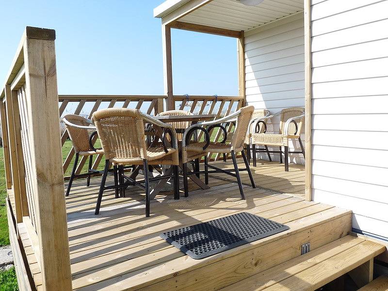 Vakantiefriesland — Chalet Lemmer mit dem Fahrrad vom Strand entfernt in Lemmer, Ijsselmeer