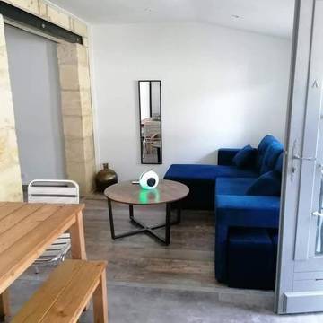 Gîte pour 6 personnes, avec jardin à Talais