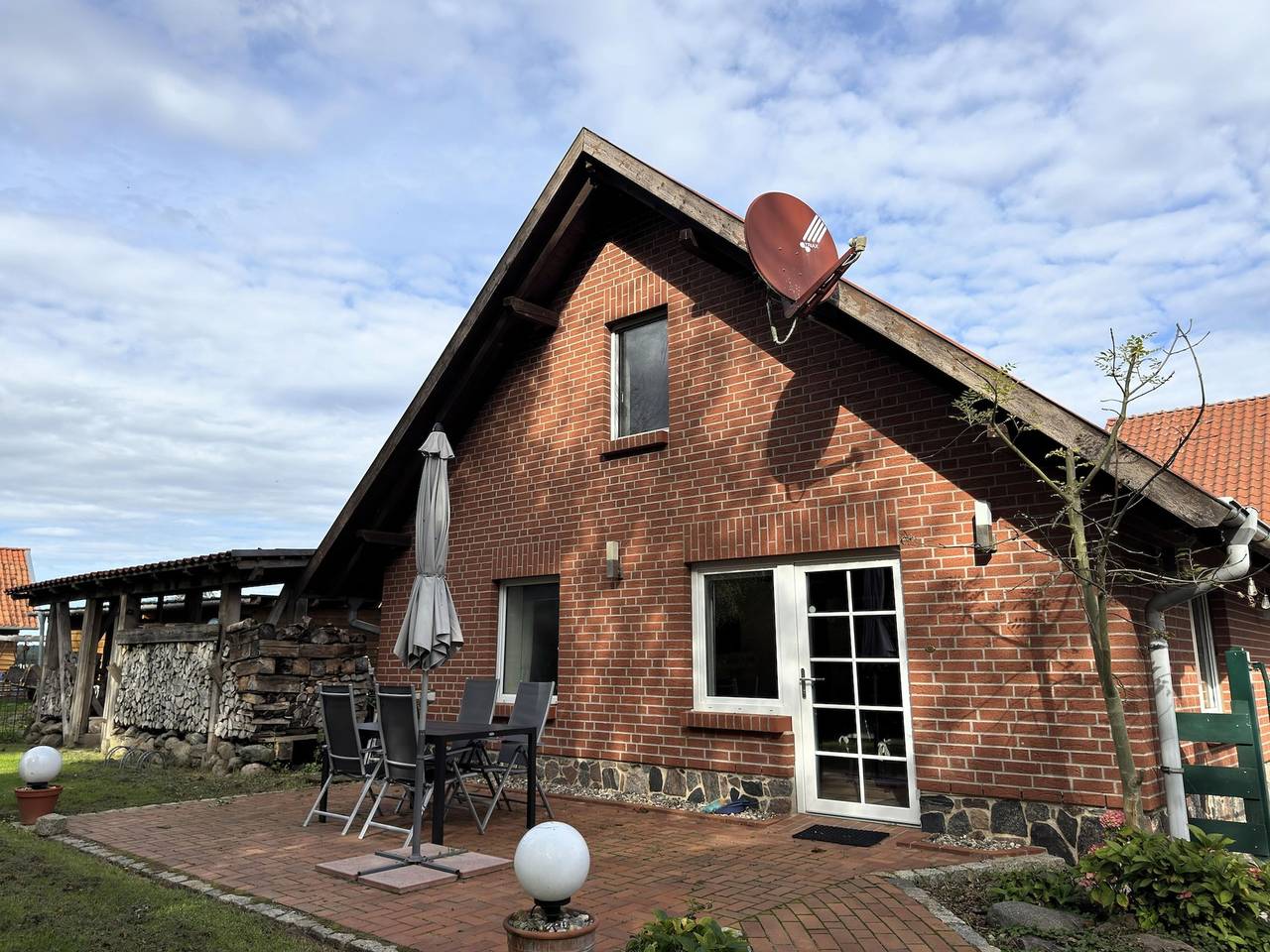Modern Cottage near Lake in Neu Poserin in Neu Poserin, Ludwigslust-Parchim