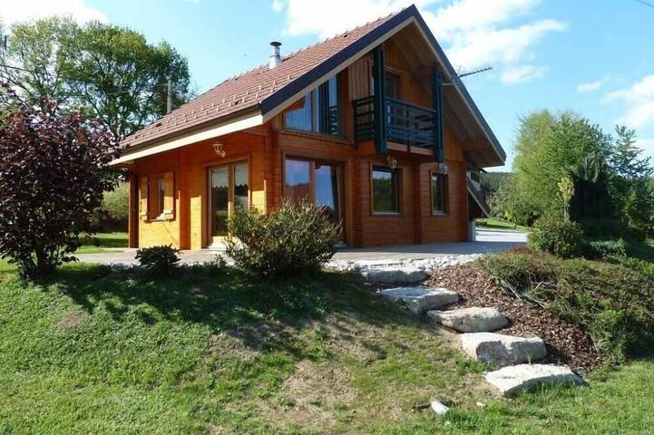 Chalet pour 6 personnes, avec jardin et balcon à Le Tholy