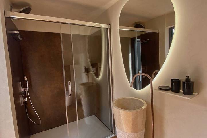 Gîte pour 2 personnes, avec jardin ainsi que jacuzzi et terrasse dans Plage de la Ville Berneuf - 3