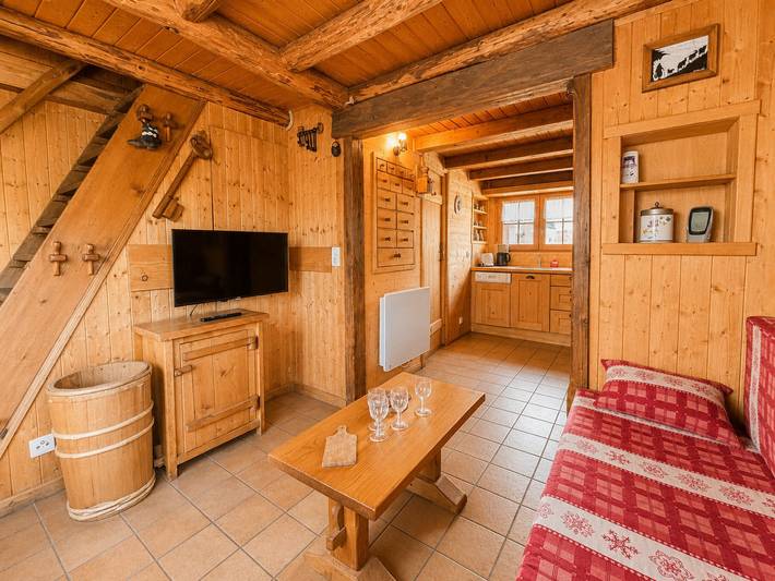 Gîte pour 4 personnes, avec Balcon et Terrasse dans Office De Tourisme De Notre Dame De Bellecombe - 3