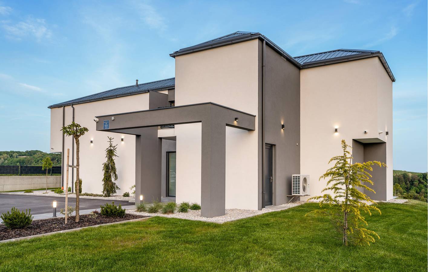 Reizende 2-Zimmer-Wohnung mit Pool, Terrasse und WLAN in der Nähe des Flusses Krapina in Hraščina, Krapina-Zagorje