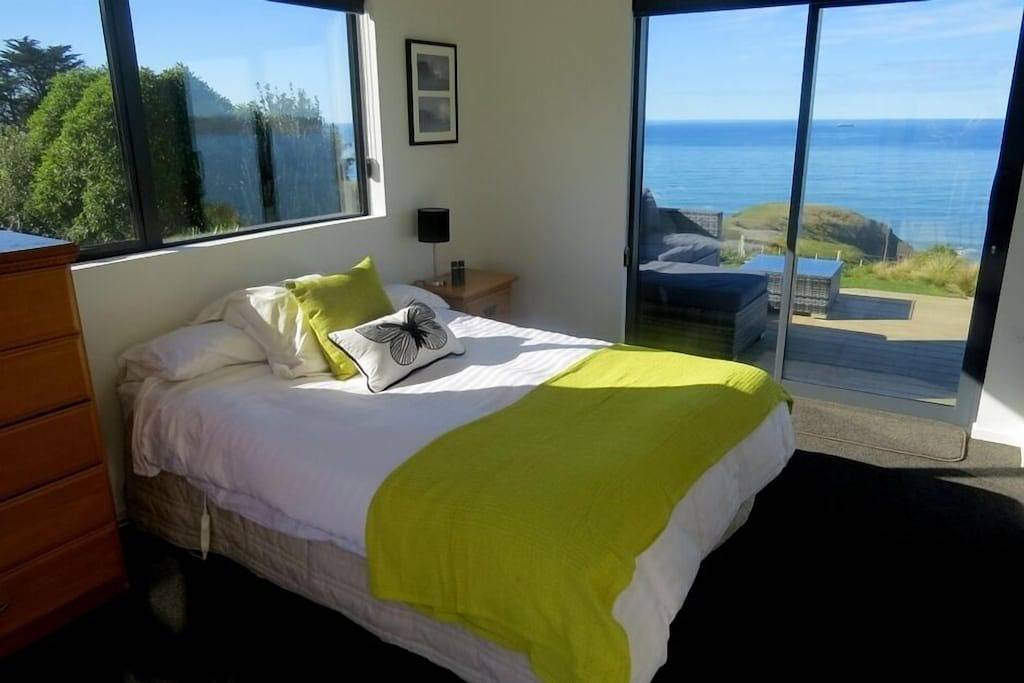 Atemberaubende Küstenansichten in einer filmähnlichen Umgebung in Otago