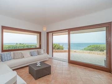 Ferienhaus für 8 Personen, mit Terrasse und Garten auf Sardinien