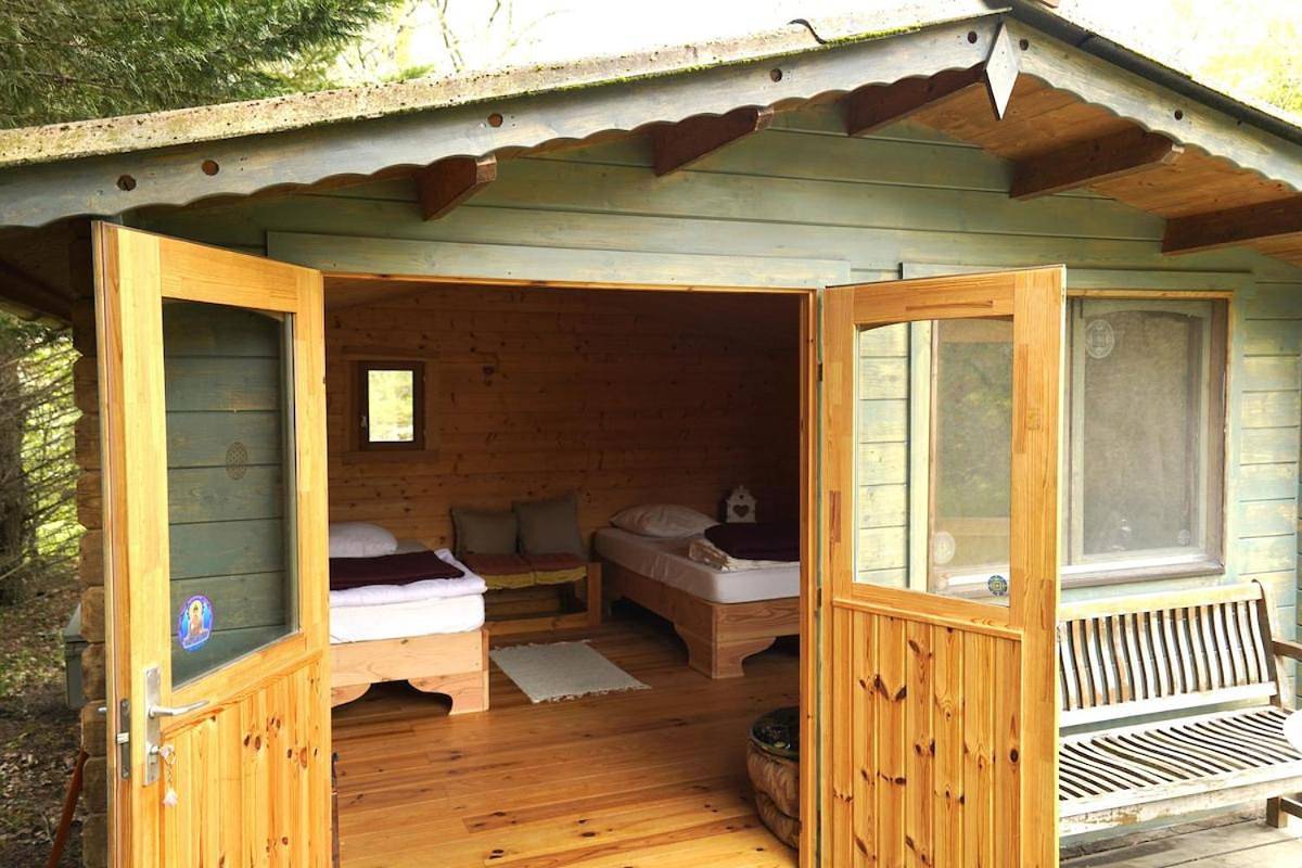 Appartement entier, Jolie cabane avec vue magique sur la montagne in Bugarach, Parc naturel régional Corbières-Fenouillèdes