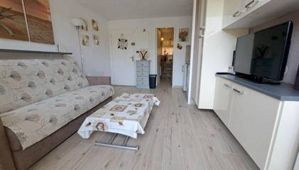 Gîte pour 2 personnes, avec vue et terrasse dans Plage des Salins (Hyeres)