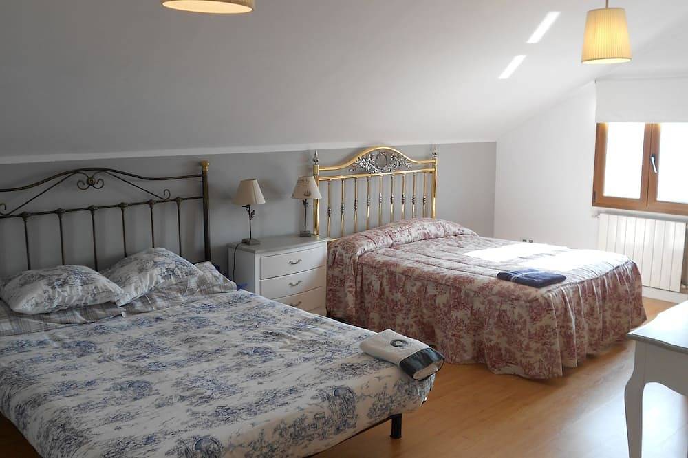 Casa a 9 km de Santander y 6 km de Cabárceno: Casa Los Mozos in El Astillero, Costa de Cantabria