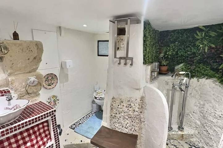 Location de vacances pour 2 personnes, avec Jacuzzi et Jardin à Lafage (Aude)